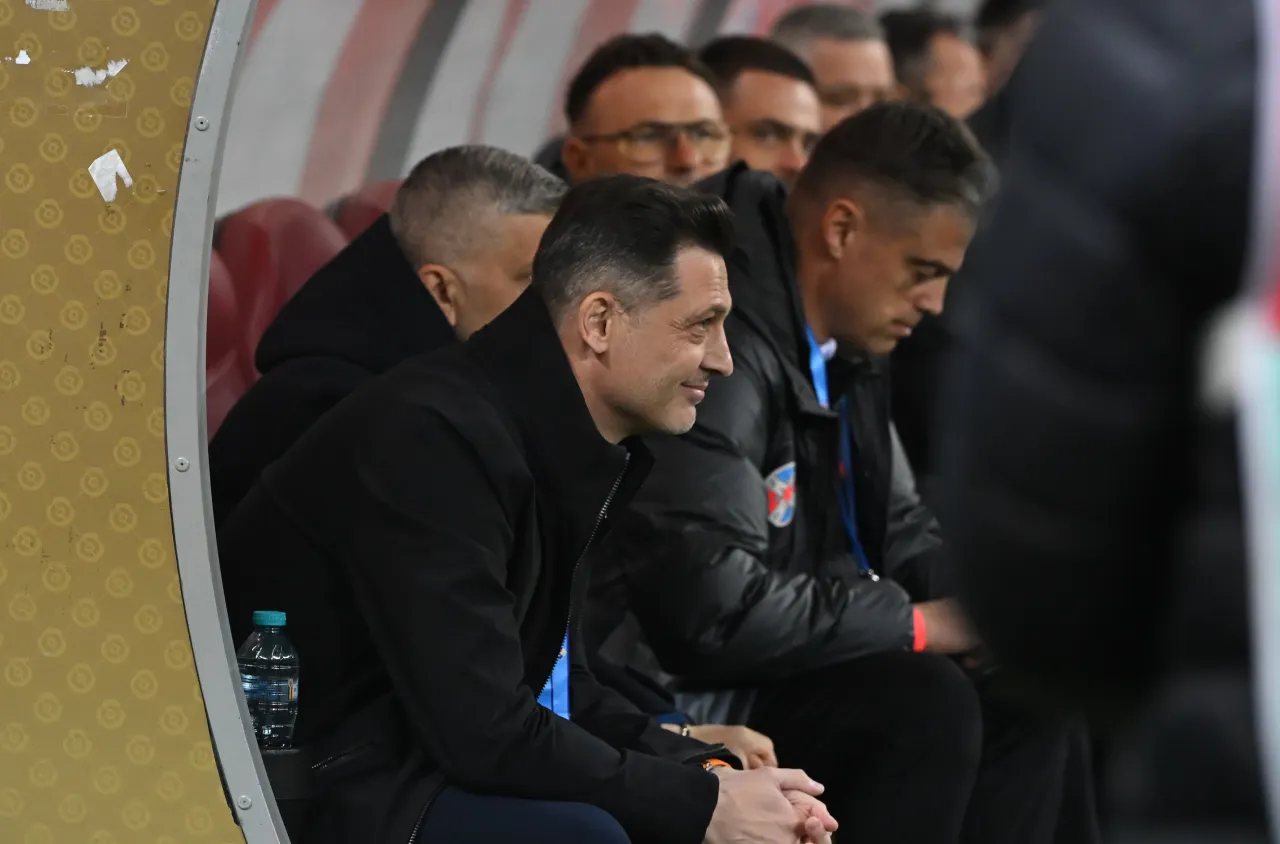 Lovitură grea pentru FCSB în timpul meciului cu Metaloglobus! Decizia luată de Mirel Rădoi