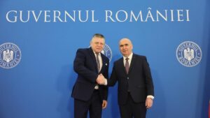 premierul-slovac-robert-fico-pentru-prima-oara-in-romania-imagini-din-culisele-intalnirii-cu-nicusor-dan-galerie-foto-5391679