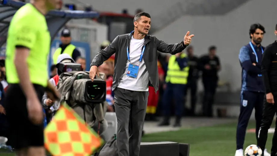 universitatea-craiova-rapid-bucuresti-play-off-superliga-superbet-19042026-scaled