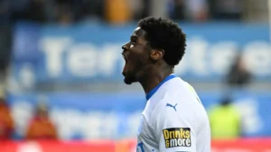 https___www.prosport.ro__wp-content_uploads_2026_05_steven-nsimba-asaltat-de-mesaje-rasiste-dupa-golul-marcat-cu-dinamo-reactia-universitatii-craiova-si-a-fanilor-olteni-scaled-e1778065129920-1400x759