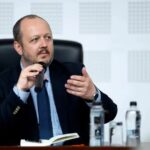 Adrian Papahagi refuză oficial postul de ministru al Culturii în guvernul Tomac: „În actualul context, nu sunt dispus să fiu parte într-un conflict politic și instituțional”